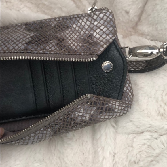 Danier Wallet - Picture 3 of 6